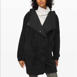 Lululemon warmth restore sherpa wrap
